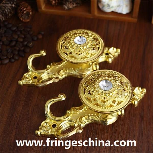 Quality High quality classical customized metal curtain hooks for home decorations wholesale