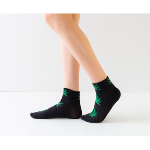 Colorful Fashionable Women's Novelty Socks Sweat Absorbent Customized Logo