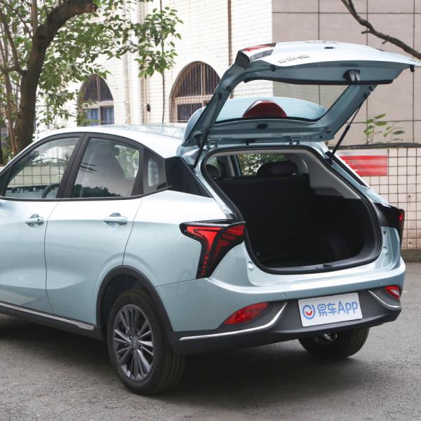 2023 Neta V 5 Seats EV Electromobile Car Pure Electric Car Compact SUV with 110N.m Maximum Torque Lithium Iron Battery