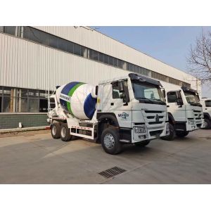 SINOTRUK HOWO 6x4 Concrete Mixer Truck 371HP LHD