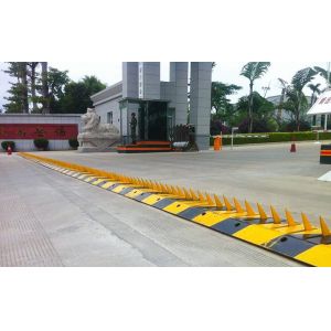 Roadway Safety Automatic Tyre Killer With Customized Color Remote Control