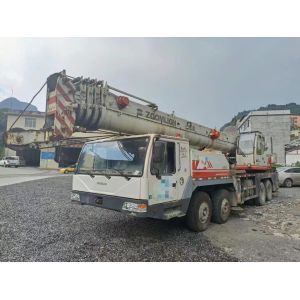 Maximum Lifting Weight 16t White 2011 Zoomlion 50ton Truck Crane Hoist Crane