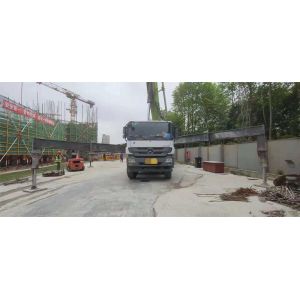 China Zoomlion 56m Actros Secondhand Truck Pump Used Boom Pump Truck at 13915*2530*4000mm on sale