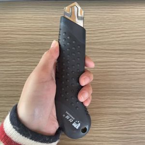 Rotary Knob Heavy Duty Box Cutter With Snap Off Blade And Locking Mechanism