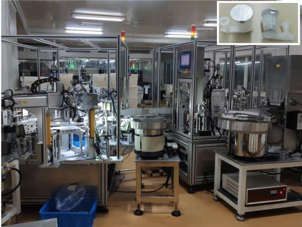 Automated assembly machine for carousel-type drug mixer, customizable, servo