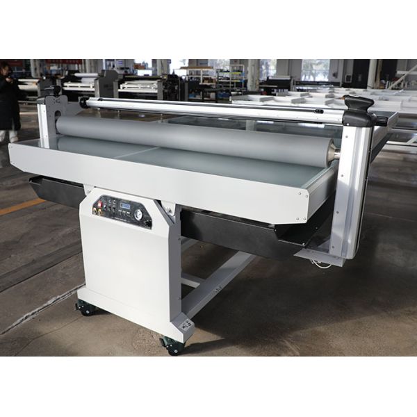 Professional Laminator Table Silicon Roller Flat Bed Laminator For Rigid