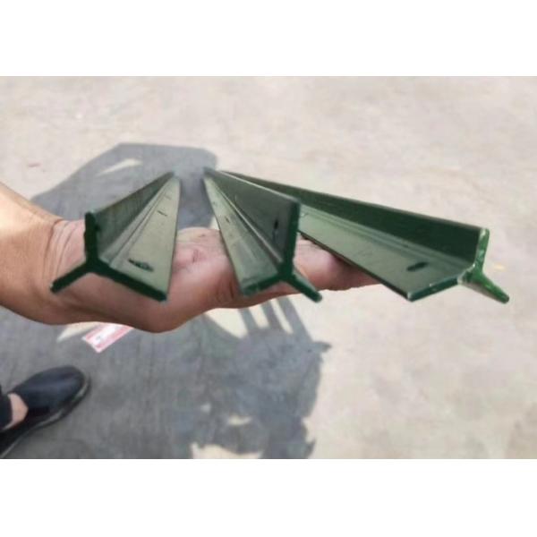 Three Pointed Star Shaped Galvanised Y Post Cross Section For Secure Livestock