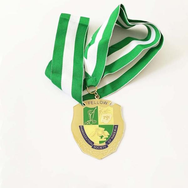 Quality 3D Gold Custom Medal Engraving Award Marathon Running Medals Made To Order wholesale
