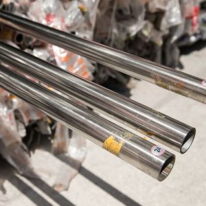 Non Alloy Seamless 316L SS Round Pipe Slit Edge BA Hot Rolling