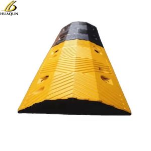 Flexible Installation Rubber Speed Bumps For Parking Lots and Crosswalks