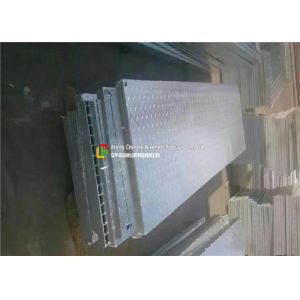 Cheap 4mm Thickness Mesh Grating Flooring , Steel Grating Cover With Chequer Plate for sale