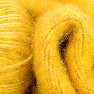 Cheap Recycle Polyester GRS Wool Alpaca Yarn Acrylic Nylon Air Covered Yarns For Hand Knitting for sale