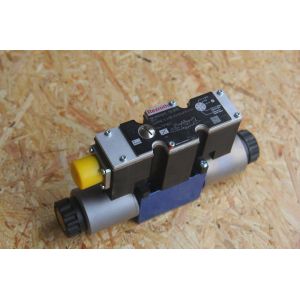 China 4WREE6E08-2X/G24K31/F1V
4WREE6V32-2X/G24K31/F1V
4WREE6W16-2X/G24K31/F1V German made Rexroth hydraulic proportional hydraulic directional solenoid valve on sale