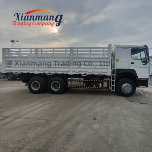 Customized Sinotruk HOWO 6X4 371HP 400HP 35t Used Cargo Truck 3 Axles Draw Bar