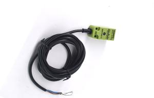 Cheap Lightweight Safety Proximity Switch , Inductive Prox Switch Square Shape for sale