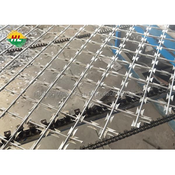 Quality Hot Dipped Galvanized Diamond Razor Barbed Wire Mesh Fence AISI 430 Standard wholesale