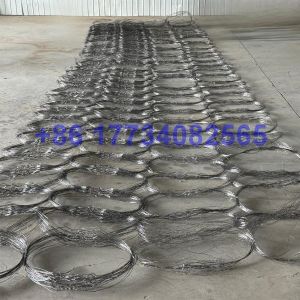 China Defensive Tank Barrier Mesh Fence Easy Come Difficult Come Out Anti Tank Obstacle Wire Net Inconspicuous Obstacle Fence on sale