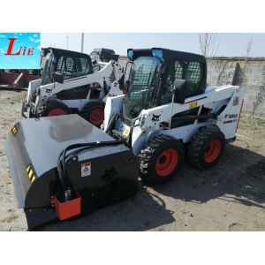 China skid steer dirt cleaning machine skid steer attachments sweeping machine