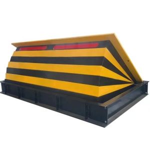 Cheap 3000mm-5000mm Width Hydraulic Road Blocker For Pedestrian Protection for sale