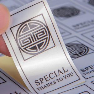 Custom Waterproof Vinyl Sticker Roll Product Package Logo Label Printing