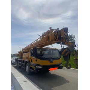 25ton 2014xg Truck Crane with After-sales Assistance and Folding Performance