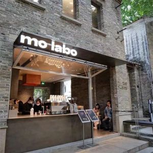 Aluminum Bifold Windows With 1.4mm Aluminum Wall Thickness And 70mm Window Frame