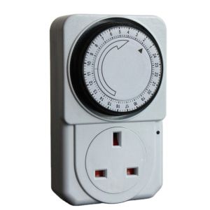220V Programmable Grounded Plug In Timer socket