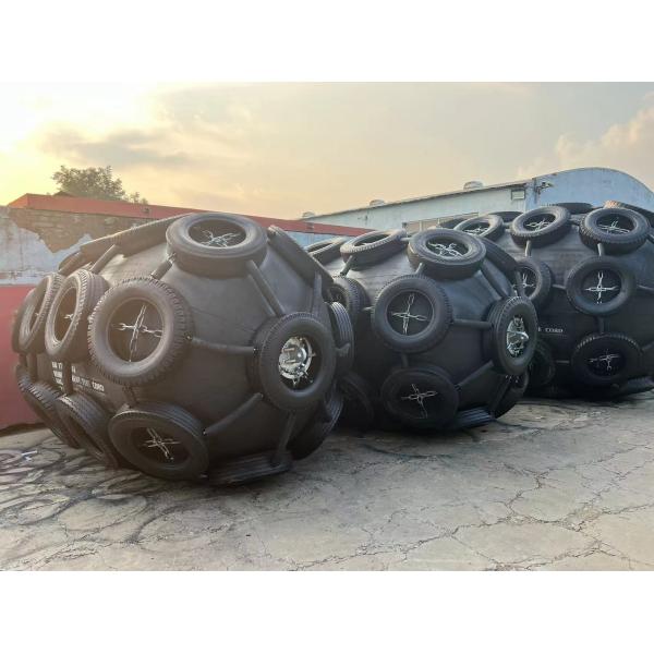 Quality Good Quality STS 50Kpa Black Pneumatic Rubber Fender Yokohama Type Fender wholesale