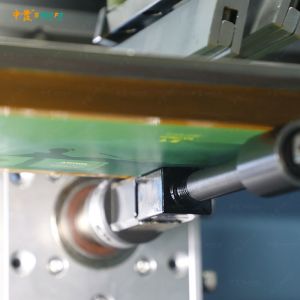 Fully Automatic UV Servo Silk Screen Printing Machine for Perfume Bottles with