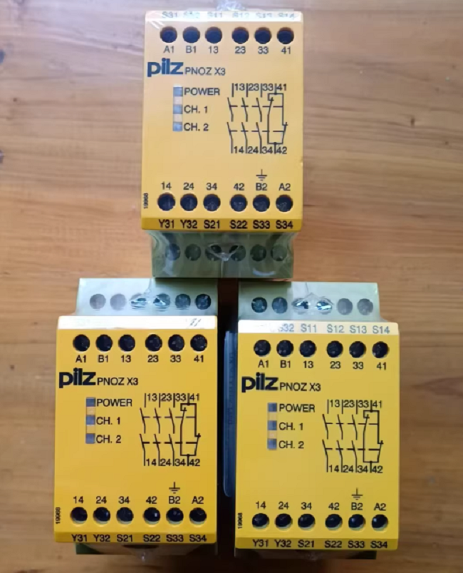 PNOZ X3 774310 Pilz Safety Relays 24VAC 24VDC 3n/o 1n/c 1so