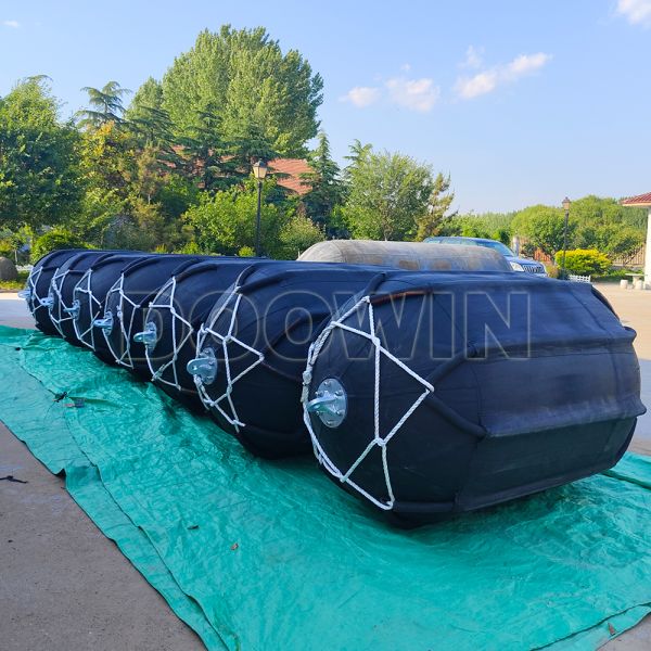 Quality 50KPa 80Kpa Pneumatic Rubber Fender Yokohama Yokohama Floating Fenders wholesale