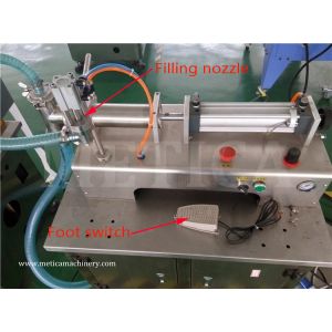 Manual Liquid Bottle Filling And Capping Machine 100ml - 1000ml