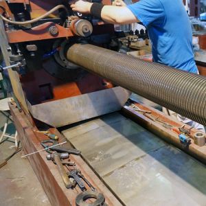 Ball Screw Wrapped Wedge Wire Mesh Making Machine With Lock Expanding Ring