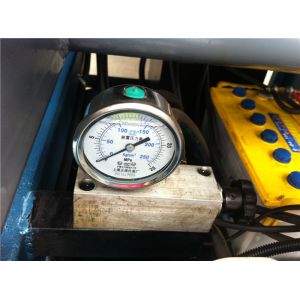 Electric Mobile Scissor Lift One Control Box On Platform Motorized Wheel Walking