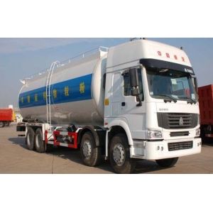 SINOTRUK HOWO Bulk Cement Truck 371HP 8X4 RHD 36-45CBM  ZZ1317N4667W