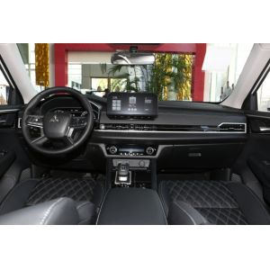 Outlander 2023 Model 1.5t Cvt Two-Wheel Drive Zunyao Version 7 Seats Compact Car