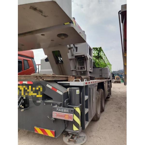 Zoomlion ZTC251V562-1 truck crane 3