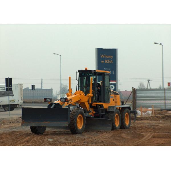 135HP XCMG Mini Small Motor Graders GR135 With 1.3MPa To 1.8MPa Transmission