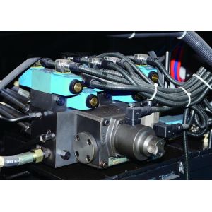 three layer Jerry Can Hdpe Blow Moulding Machine with virgin and recycle