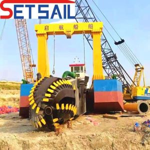 Customization Water Flow 3500m3 Diesel Engine Cutter Suction Dredger with