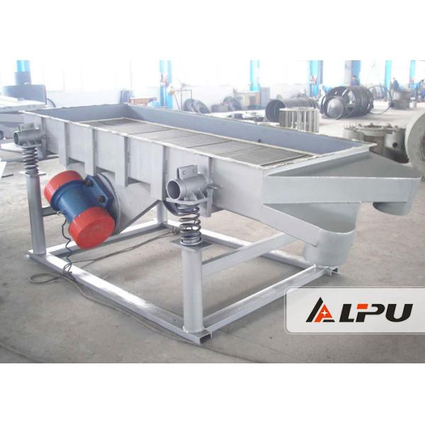 Quality 1 - 4 Sieve Layer Linear Vibrating Screen Machine for Sand Ore Grading And Selecting wholesale