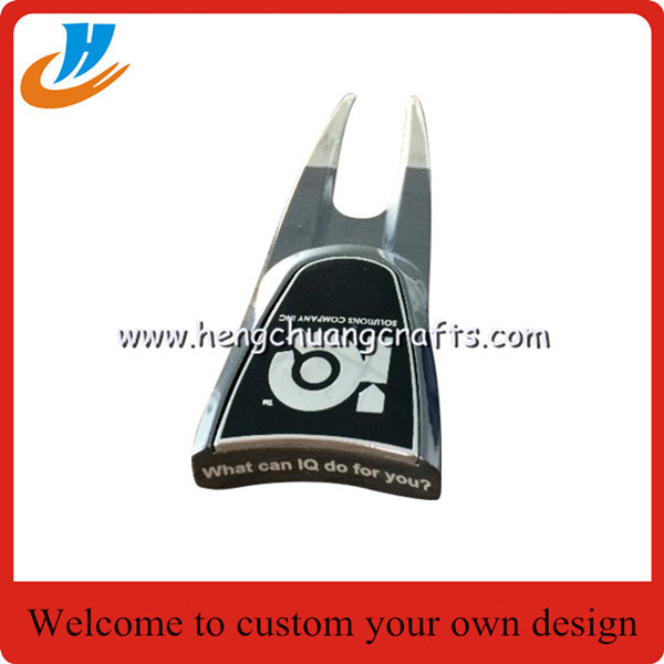 Quality New design custom golf accessory enamel pin golf badge fork with custom logo wholesale