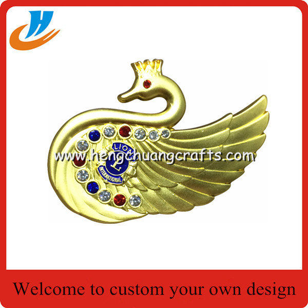 Quality Badge pin manufacturer cheap custom wholesale pins enamel lapel pin wholesale