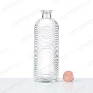 Exquisite Carved Exterior Glass Bottle with Customizable Logo and Transparent