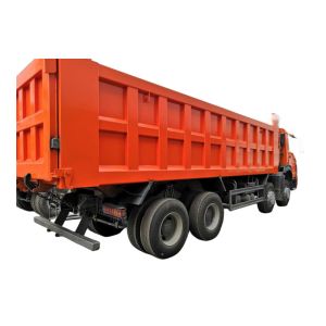 SINOTRUK HOWO 8*4 12 Tires Cummins Engine Dump Truck For Mine To Tanzania