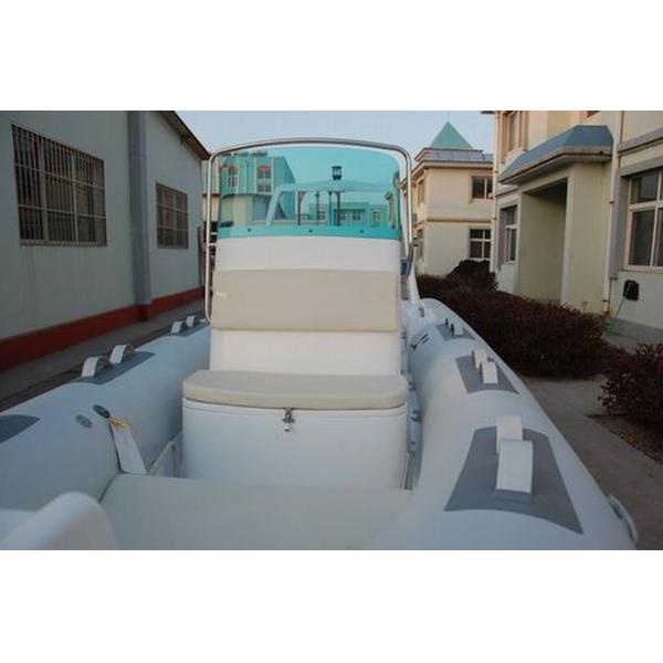 Custom Design Inflatable Rib Boat 580 Cm 6 Person Inflatable Boat With Motor