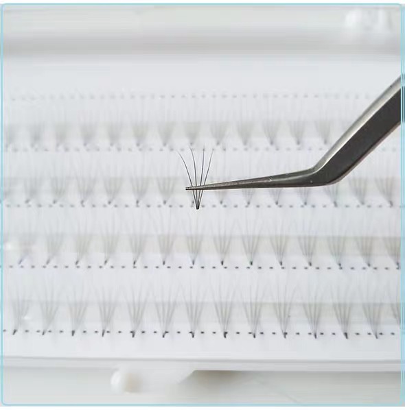 Wholesale High Quality Natural pre made volume fans eyelash extensions 2D/3D/4D/5D/6D/7D/8D/10D/20D manufacturer