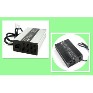 High Power 48 Volt Lithium Battery Charger , Automatic 900W 15 Amps Lithium