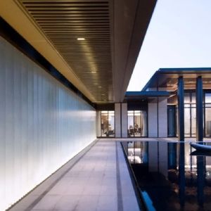 U Shape Tempered Clear Glass Partition Wall With Interlining Drawings Frosted