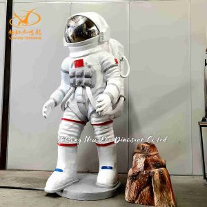 Weather Resistant Custom Animatronic Astronaut For Museums And Theme Parks